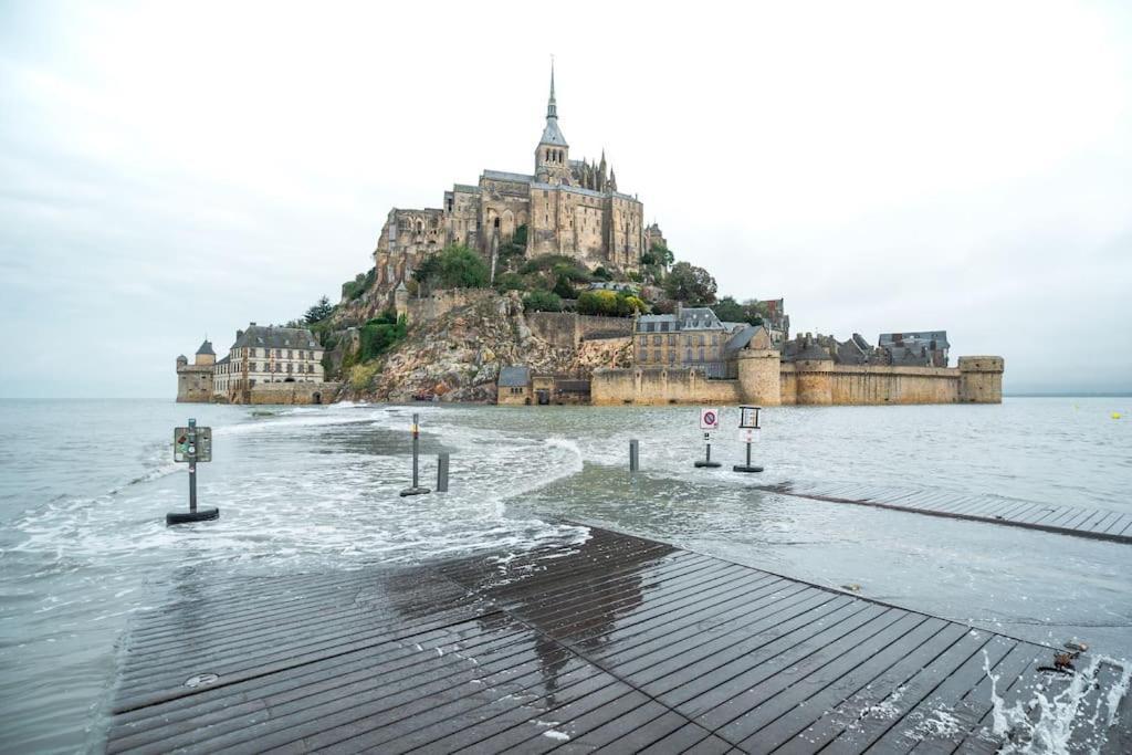 בובואר Maison Proche Mont Saint Michel מראה חיצוני תמונה